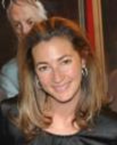 Laura Oboler Headshot