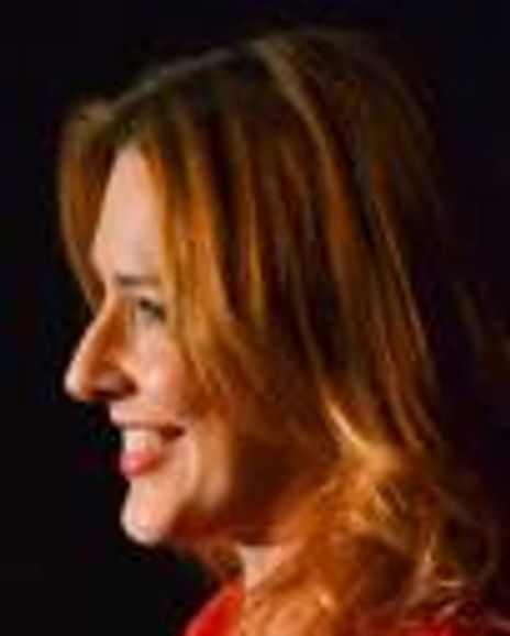 Lynsey Shaw Headshot