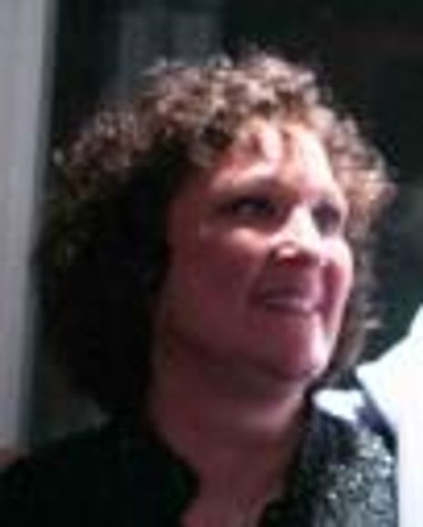 Marci Kraft Headshot