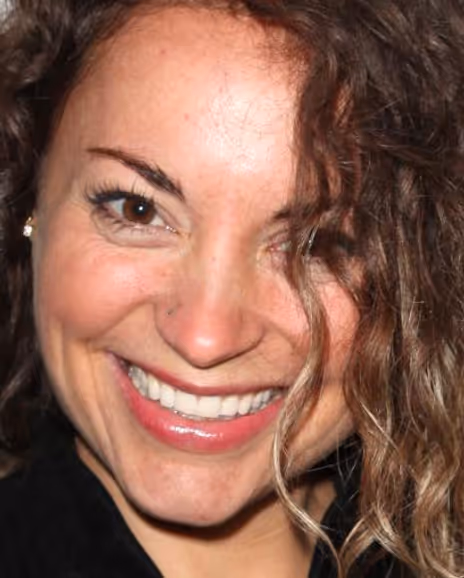 Michelle Armstrong Headshot