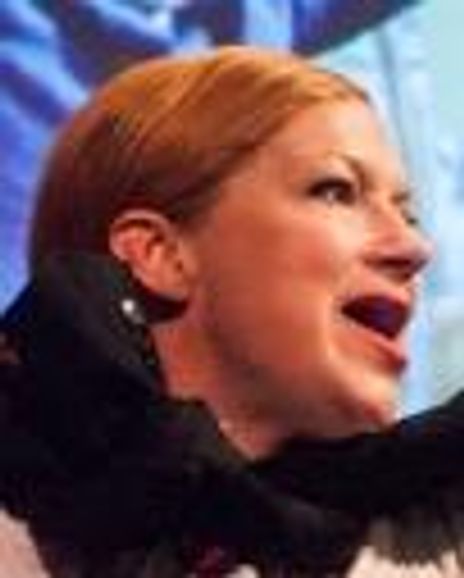 Michelle Moore Headshot