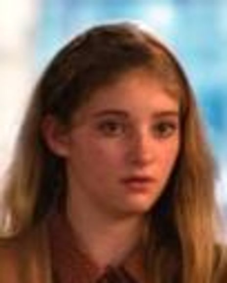 Willow Shields Headshot