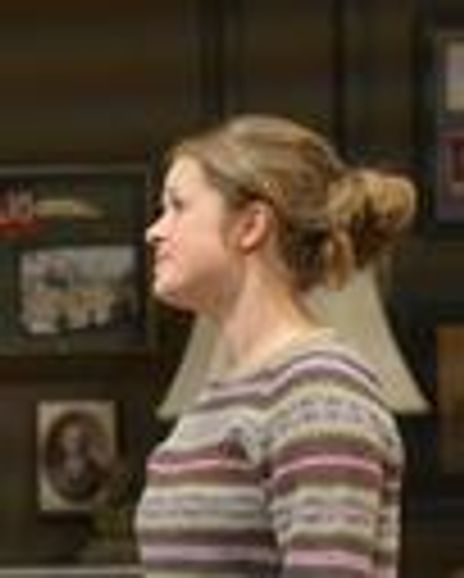 Julia Lawler Headshot