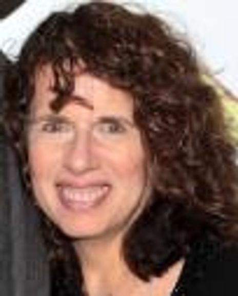 Elisabeth Karlin Headshot