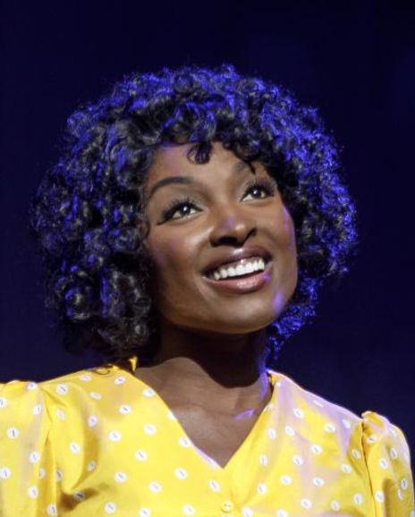 Cece Winans Headshot