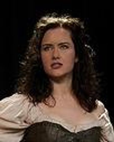 Patricia Comstock Headshot