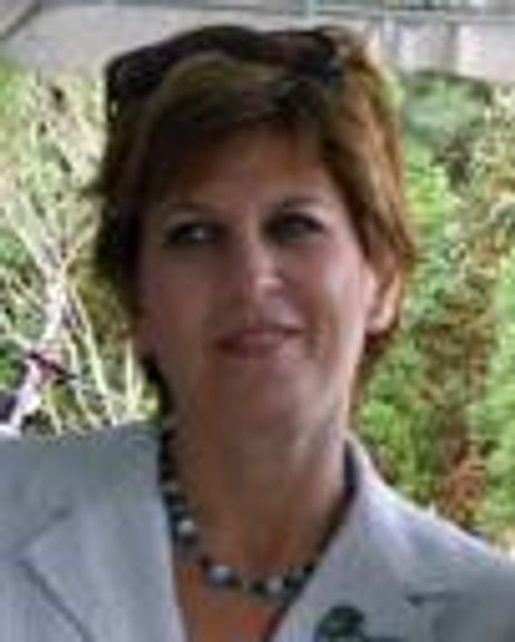 Sara Oppenheim Headshot