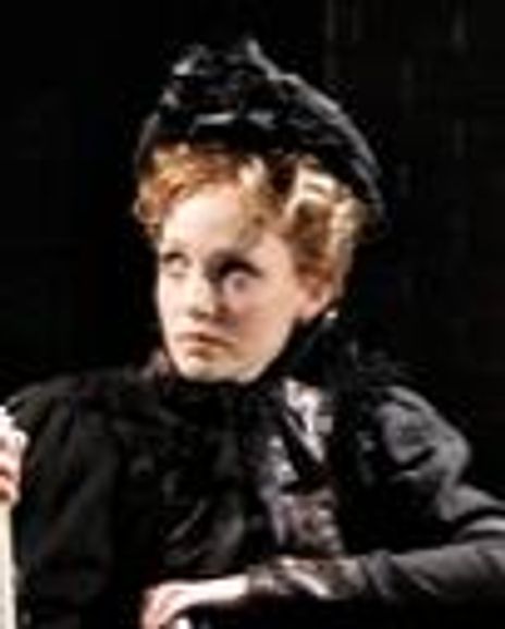 Lauren Asheim Headshot