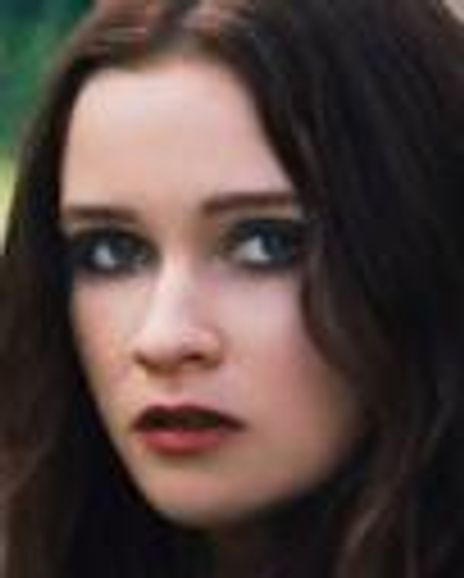 Alice Englert Headshot