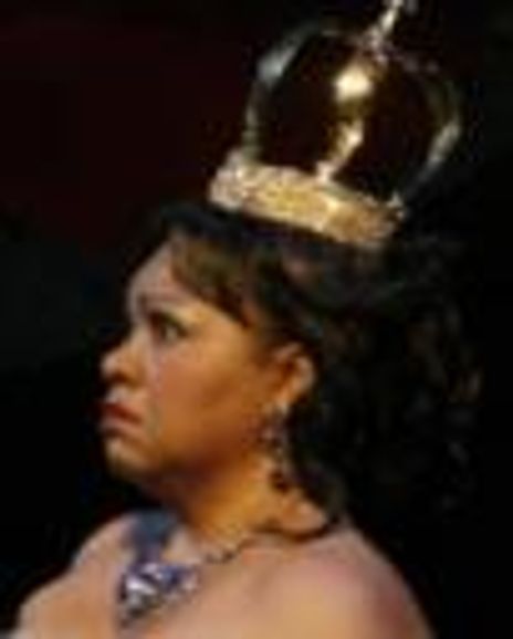 Aisha deHaas Headshot