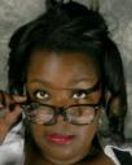 Simone Williams Headshot