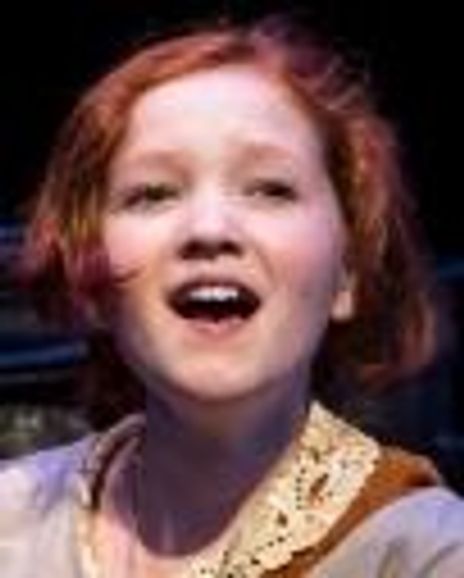 Anna Barrett Headshot