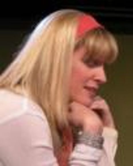 Kelly Walker Headshot