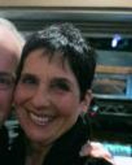 Loni Ackerman Kennedy Headshot