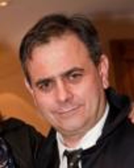 Simon Kenny Headshot