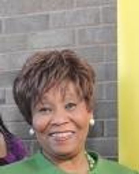 Evy Higginsen Headshot