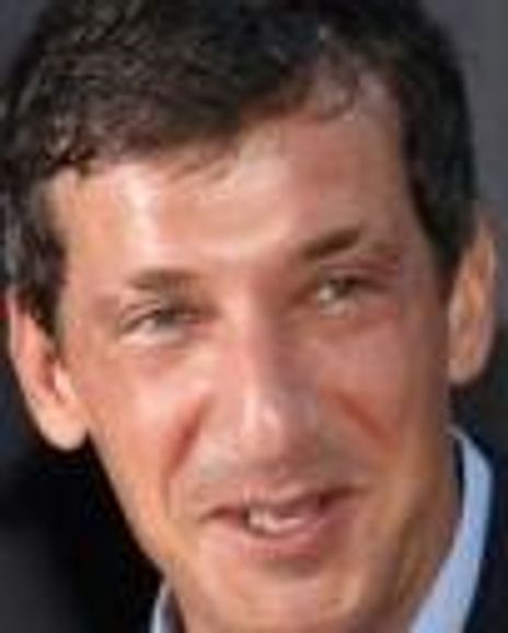 Viktor Gernot Headshot