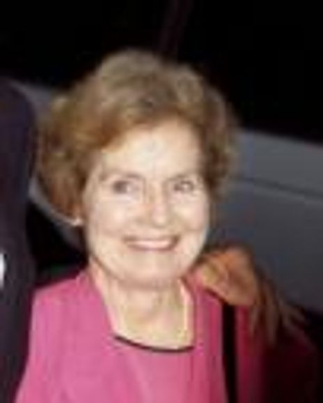 Elenor McGovern Headshot