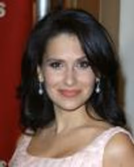 Hilaria Baldwin Headshot