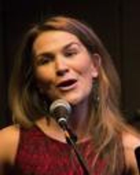 Natalie Bush Headshot