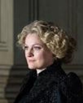 Patricia Bardon Headshot