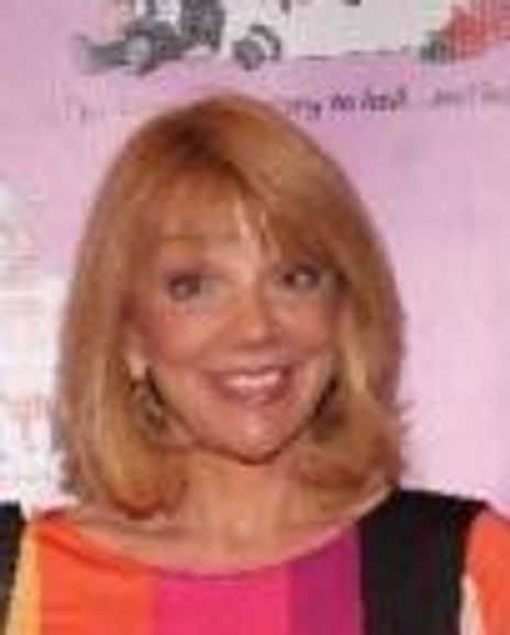 Teresa Ganzell Headshot