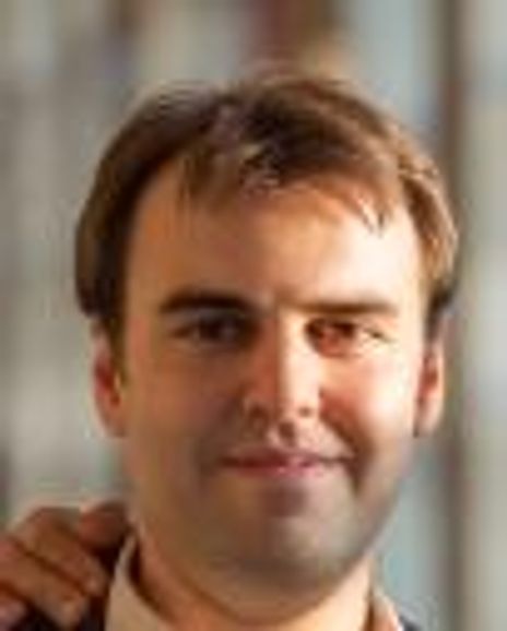 Fora Baltacigil Headshot