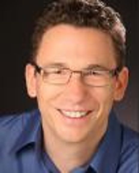 Andreas Robertz Headshot