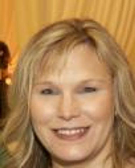 Donna Brinkman Headshot