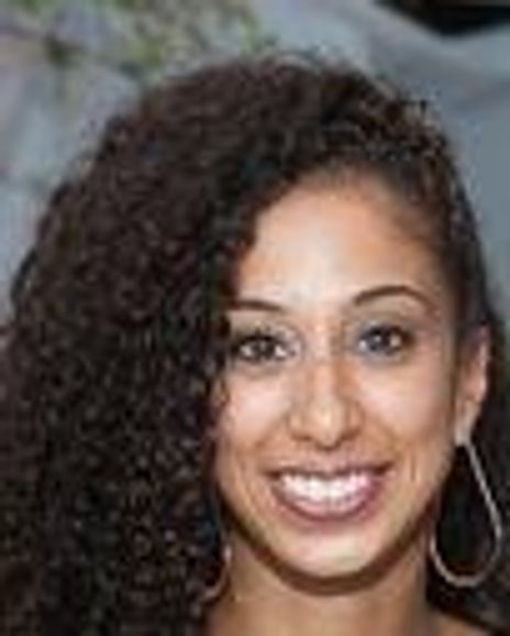 Alicia Graf Mack Headshot