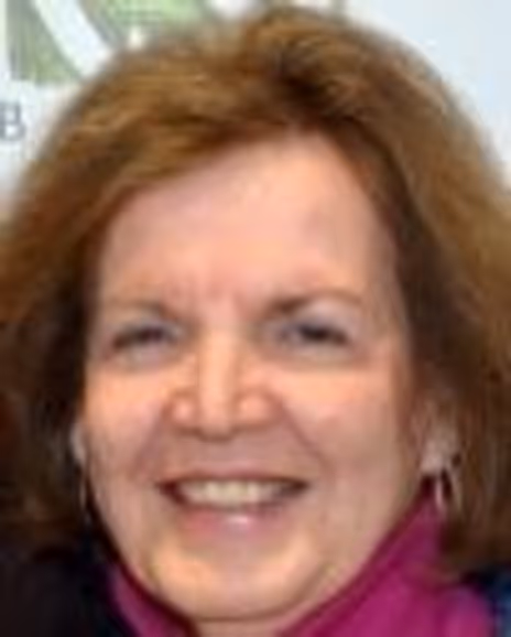 Sondra Fishinger Headshot