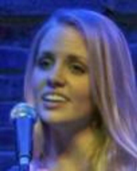 Rachel Davis Headshot