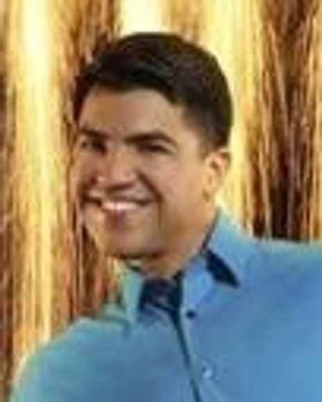 VICTOR ORTIZ Headshot