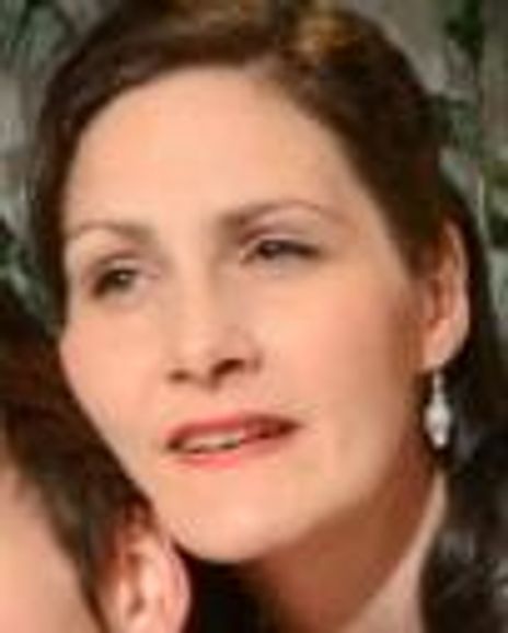 Stacy Stoltz Headshot