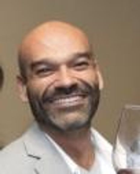 Ivan Davila Headshot