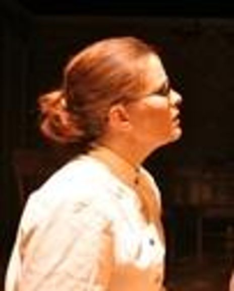 Tara Battani Headshot