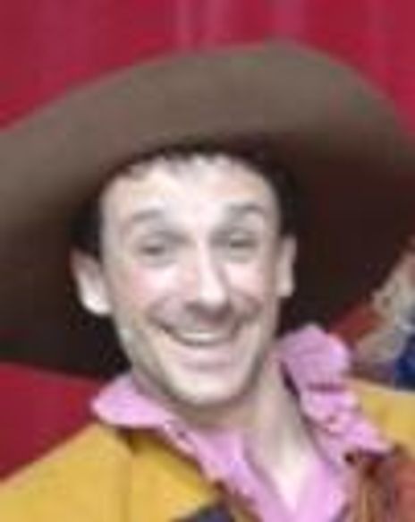 Victor Ullate Roche Headshot