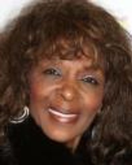 Annette Beard Headshot