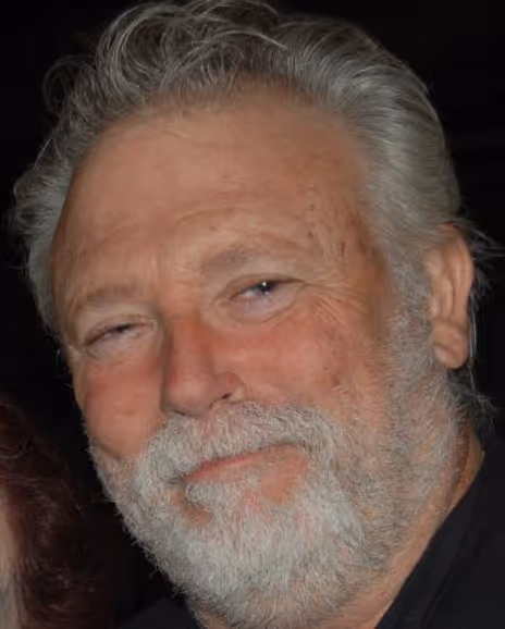 Chris DeCarlo Headshot