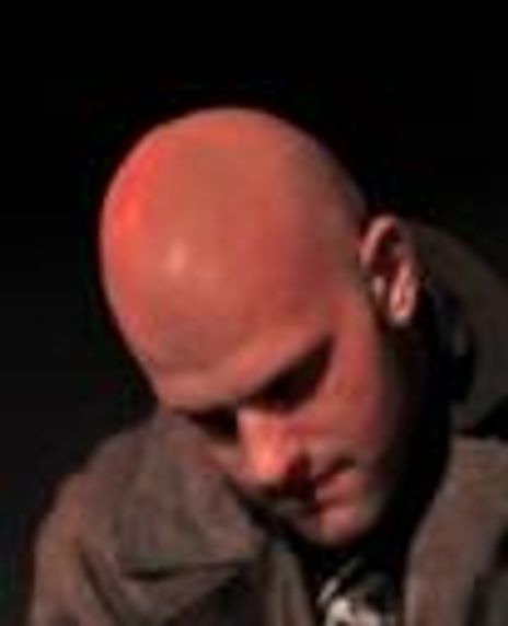 Travis McHenry Headshot