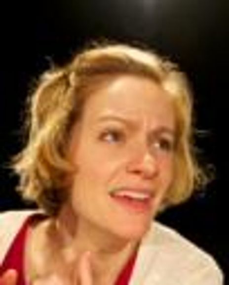 Suzy Jane Hunt Headshot