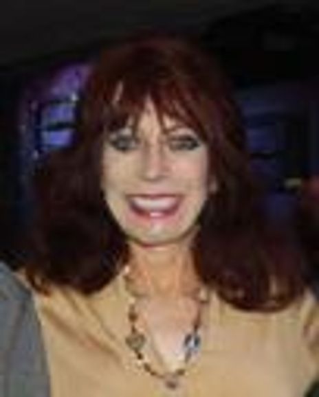 Connie Vonhundertmark Headshot