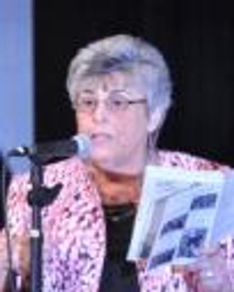 Gloria Perez Headshot