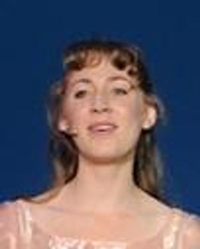 Kelly Prendergast Headshot