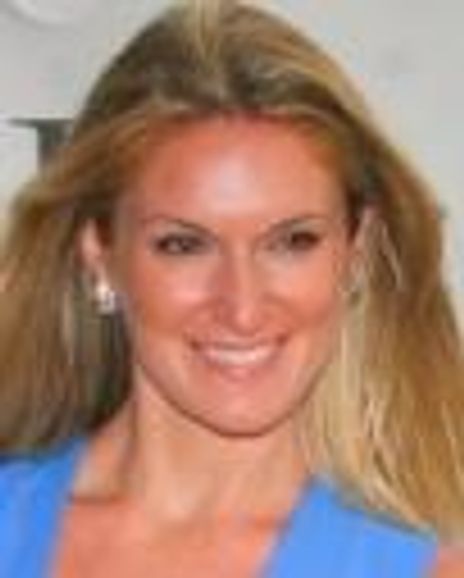 Sara Arison Headshot