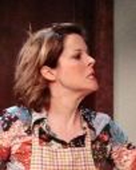 Jessica Ellwood Headshot