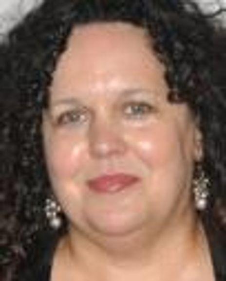 Julianne Wicks Davis Headshot