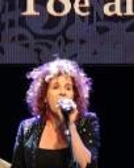 Helen Rowson Headshot