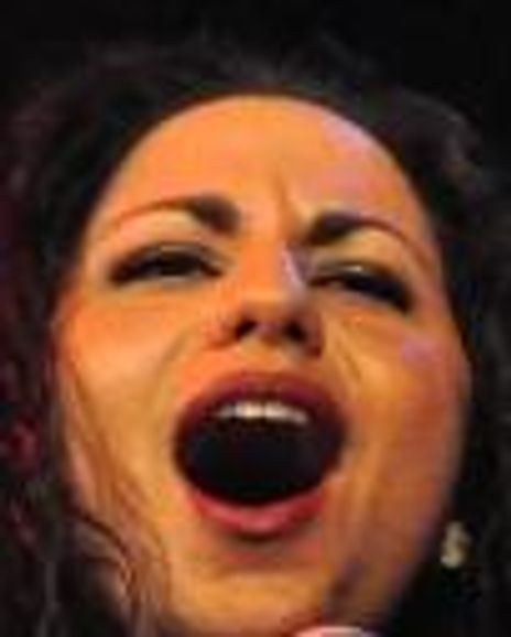 Alessanda Valea Headshot