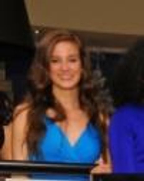 Samantha Littleford Headshot